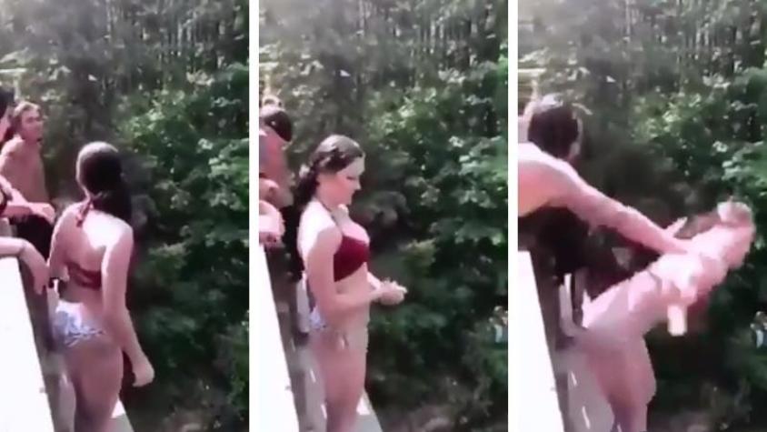 [VIDEO] Dos días de cárcel para la joven que empujó a su amiga desde un puente de 20 metros