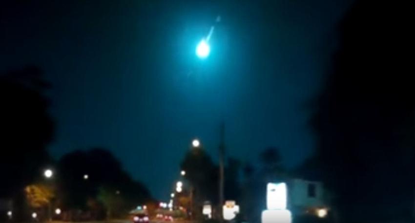 [VIDEO] "Era como si hubiesen encendido las luces": Meteorito alumbró la noche de Estados Unidos.