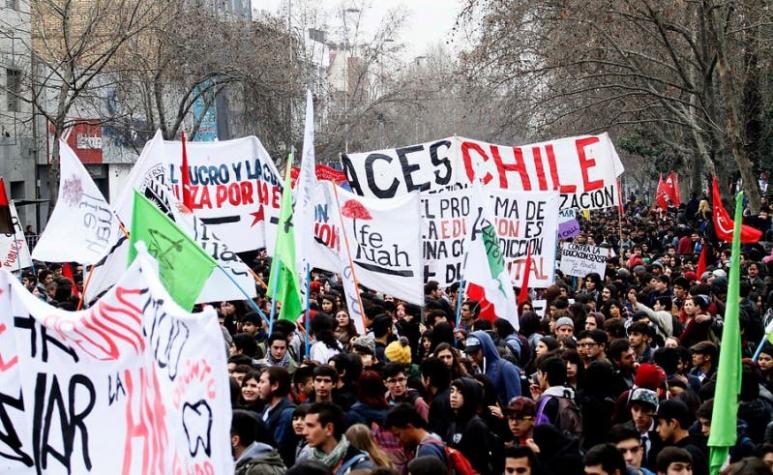Estudiantes marchan este jueves por Santiago: el horario de la movilización y los motivos
