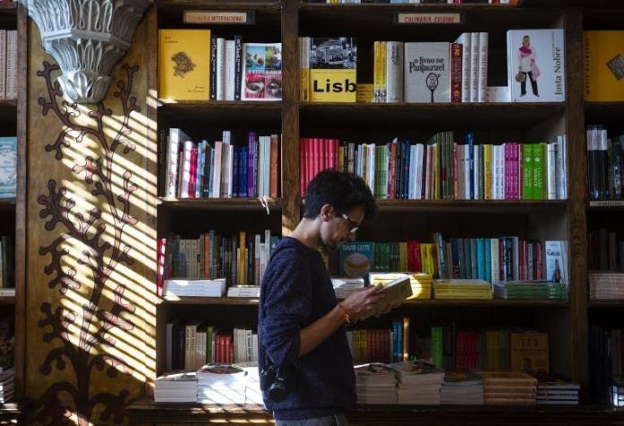 Diputado envía propuesta a Ministerio de Educación para crear "librería popular"