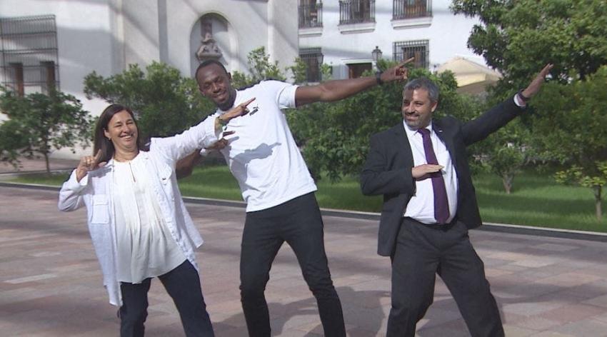 [VIDEO] Con celebración incluida: Así fue la llegada de Usain Bolt a La Moneda
