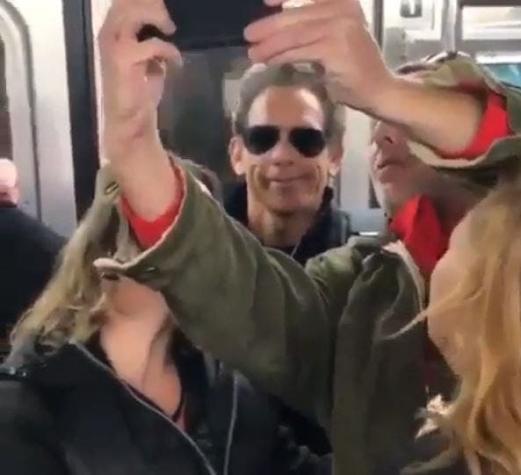 [VIDEO] La divertida reacción de una fanática al encontrarse con Ben Stiller en el metro tren