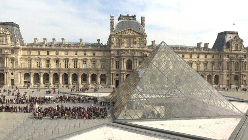 [VIDEO] ¿Se imagina pasar una noche en el museo más famoso de Europa?