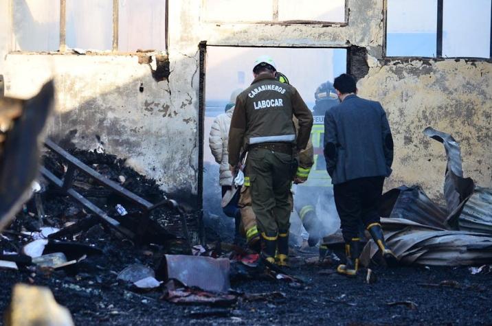 Niño de siete años muere en incendio mientras estaba solo en su casa en Mariquina