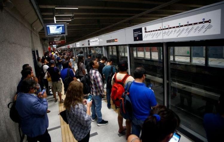 Se adelanta la apertura: Así funcionará el metro este domingo por la Maratón de Santiago