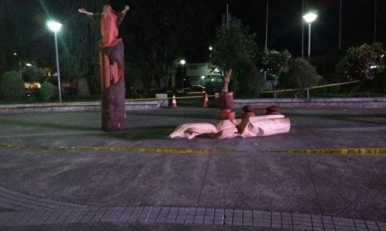 Niño se encuentra en riesgo vital tras ser aplastado por una estatua en Chiloé