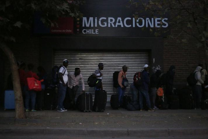 Migrantes acudirán a Contraloría para denunciar la demora en entrega de visas