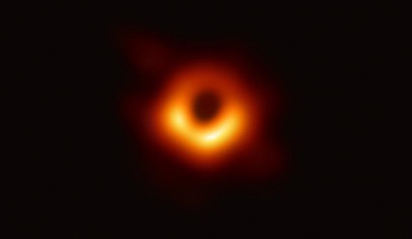 [FOTO] La primera imagen de un agujero negro se toma el doodle de Google