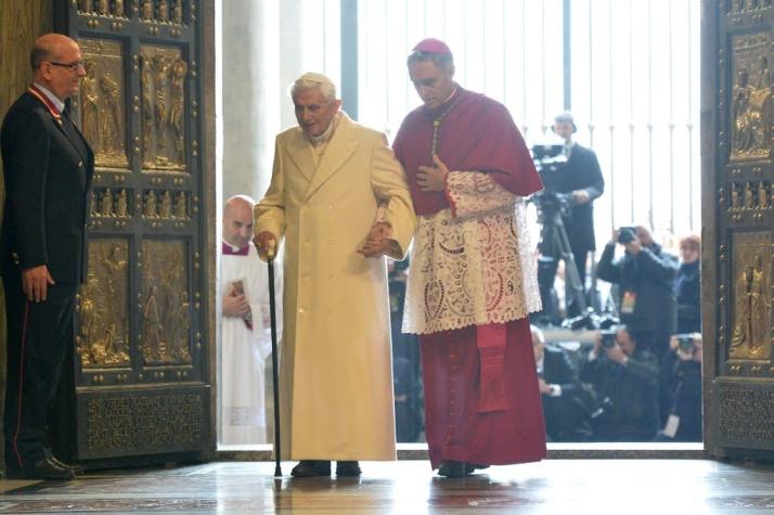 Benedicto XVI atribuye los escándalos de pederastia a la cultura de los años 60