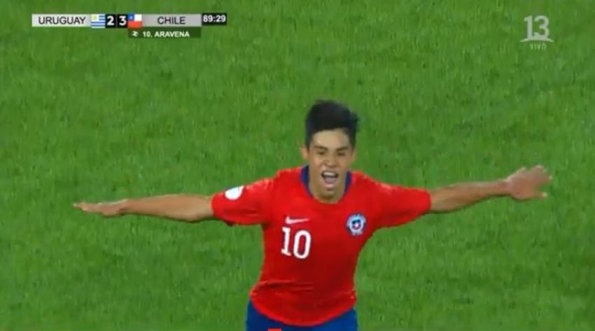 [VIDEO] Alexander Aravena anotó el gol con que La Roja lo dio vuelta ante Uruguay en el Sudamericano