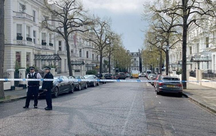 Detienen a hombre que chocó auto contra vehículo de la embajadora ucraniana en Londres