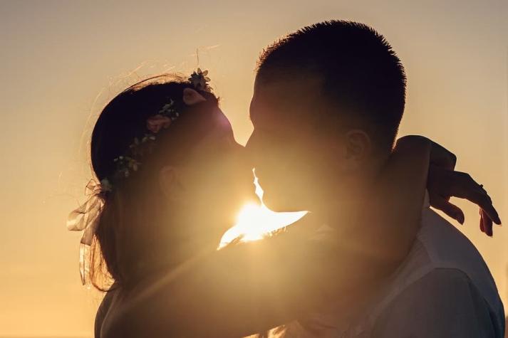¿Por qué se celebra el día internacional del beso?