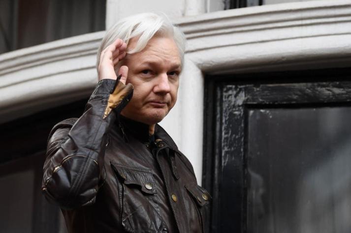 Revelan "incómodo" comportamiento de Julian Assange durante asilo en embajada de Ecuador