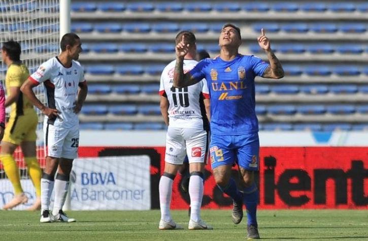 [VIDEO] Eduardo Vargas marcó un doblete en victoria de Tigres ante Lobos BUAP