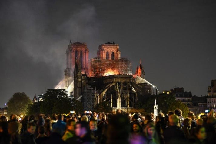 [FOTO] Notre Dame: La impactante imagen del incendio visto desde el aire