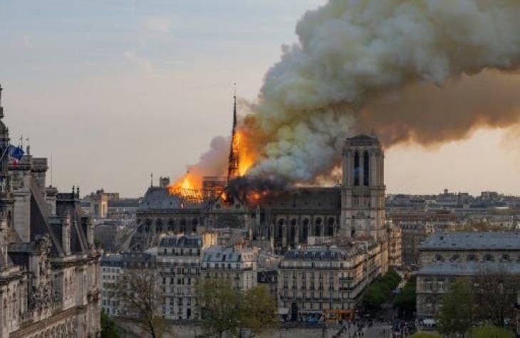 Familias ligadas a marcas de lujo anuncian 300 millones de euros como donación para Notre Dame