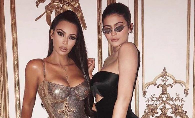 Kim Kardashian y Kylie Jenner postergan lanzamiento de su nuevo perfume por una peligrosa razón