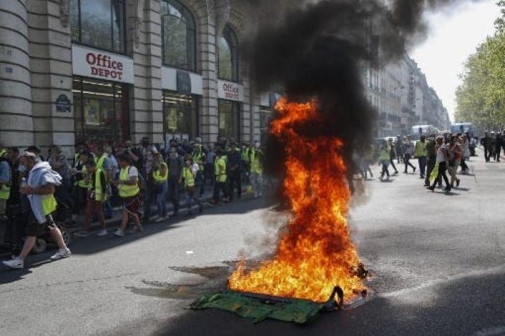 Nueva protesta de los chalecos amarillos deja más de 200 detenidos en París