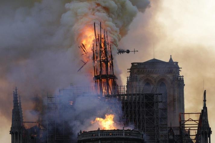 Ministro de Cultura francés asegura que Notre Dame está "casi a salvo"