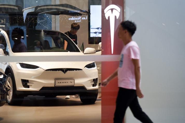Tesla considera desplegar en 2020 "robotaxis" con autoconducción