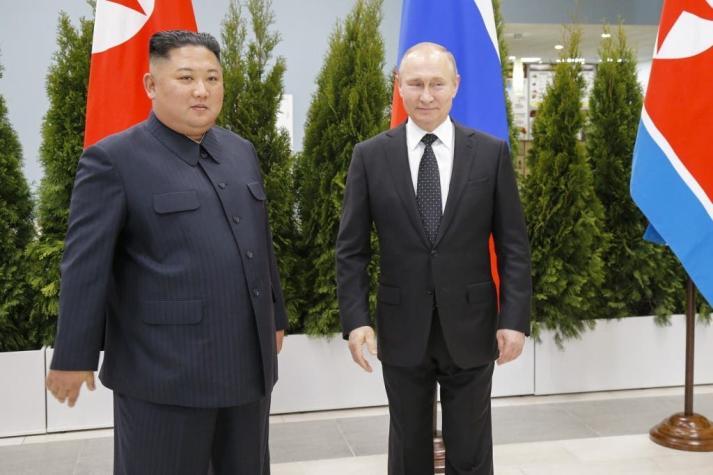 [VIDEO] Kim y Putin celebran primera cumbre para reavivar "vínculos históricos"