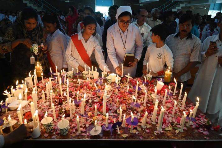 Sri Lanka reduce en más de un centenar las víctimas fatales por los atentados