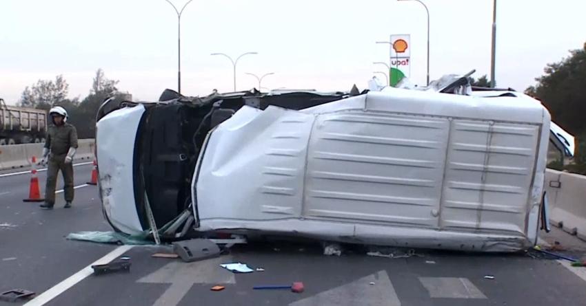 Alta congestión en Autopista Central por accidente: Conductor se habría quedado dormido