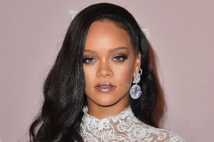 Rihanna entra al mundo de la moda de lujo junto a su marca Fenty