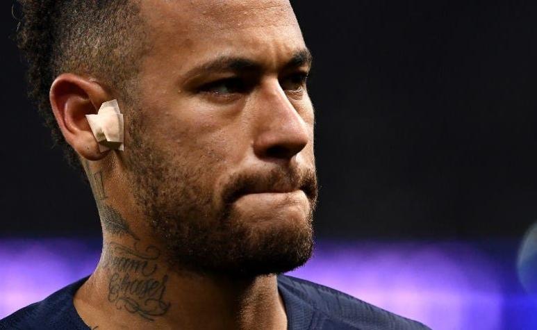 "No he salido de mi casa": Hincha que fue golpeado por Neymar revela lo mal que lo está pasando