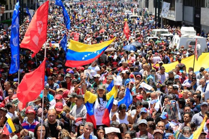 Rebelión militar en apoyo a Guaidó, el nuevo incidente armado en torno a Maduro