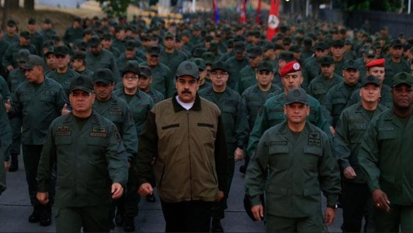 Maduro llama al ejército a estar atentos a defender de una invasión de EEUU