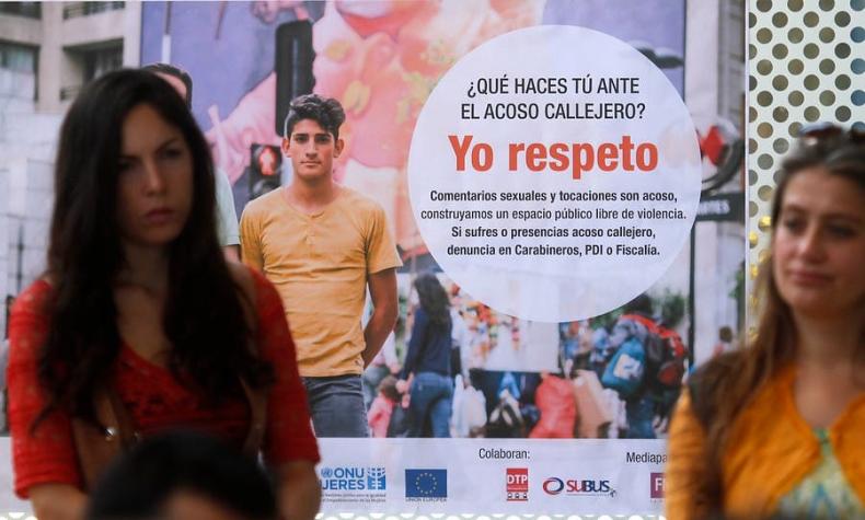 Acoso sexual callejero ya es penalizado por ley en Chile