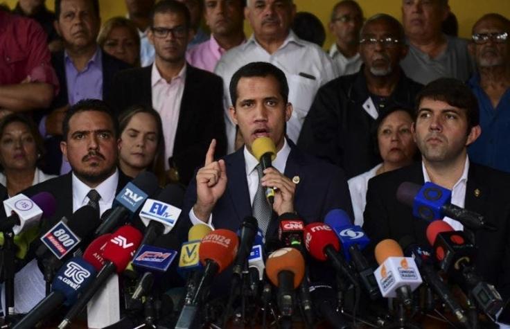 Tensión en Venezuela: Guaidó asegura que "no estamos pidiendo un golpe de las Fuerzas Armadas"