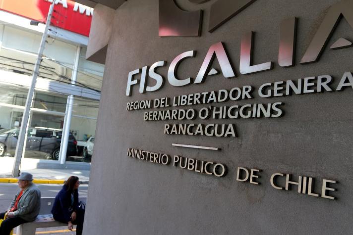 Revelan mail donde Fiscalía de Rancagua desmiente allanamiento a oficina de fiscal Arias