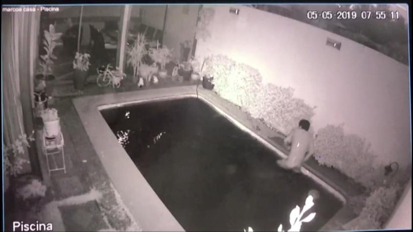 [VIDEO] San Bernardo: Cayó a piscina y trató de seguir robando... desnudo