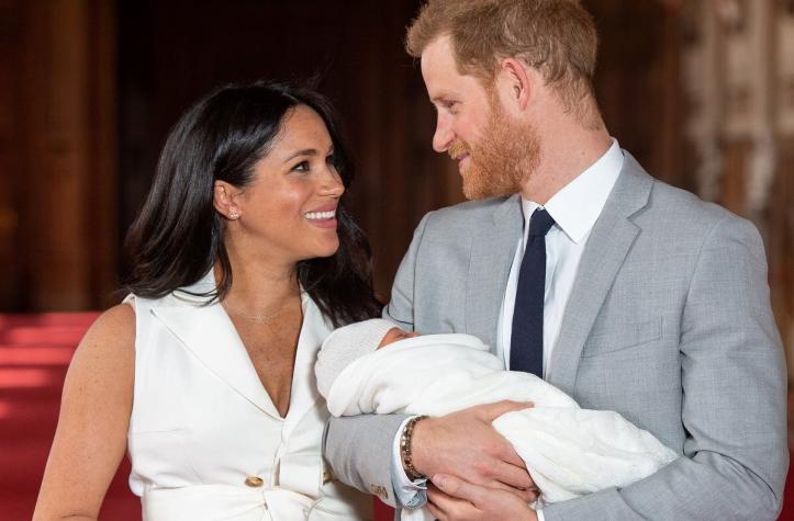 [FOTOS] Duques de Sussex comparten inédita imagen del príncipe Archie por el Día de la Madre
