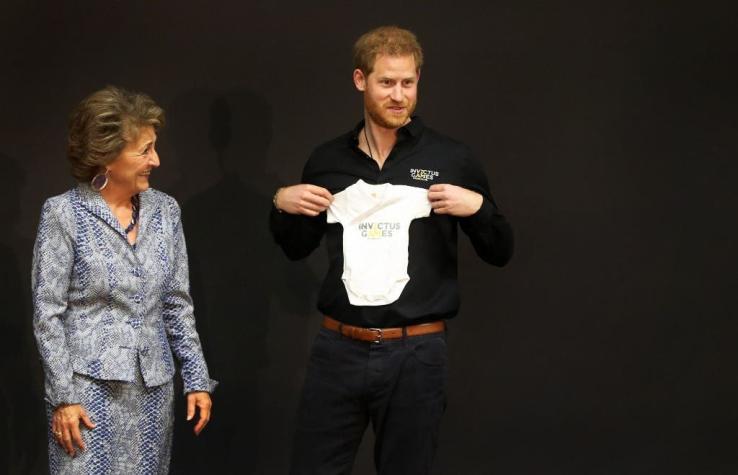 El primer regalo que recibió el príncipe Harry tras el nacimiento de su hijo