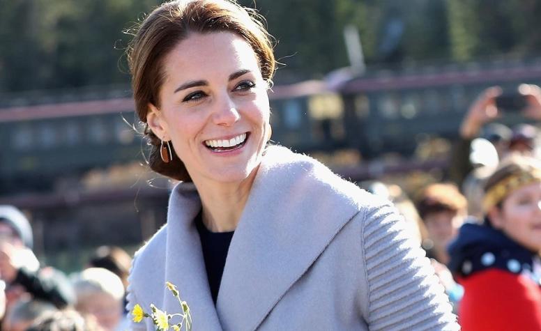 [FOTOS] Kate Middleton usa por segunda vez el mismo vestido para homenajear a la Princesa Diana