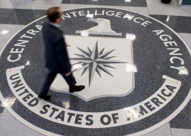 Exagente de la CIA recibe sentencia de 20 años por espiar para China