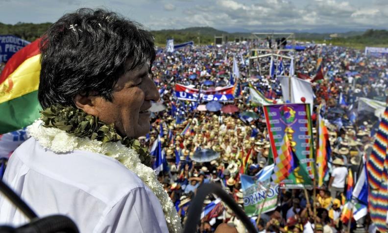 Evo Morales lanza candidatura presidencial que lo tendría por 19 años al poder de Bolivia