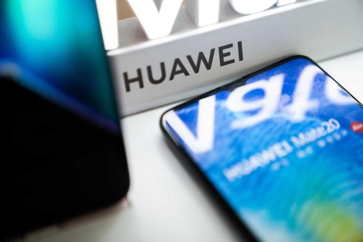 Sernac dice que actuales clientes de Huawei no serían afectados por guerra comercial