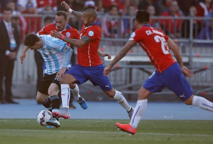 [VIDEO] Vidal revela la desconocida táctica de La Roja para frenar a Messi en la Copa América 2015