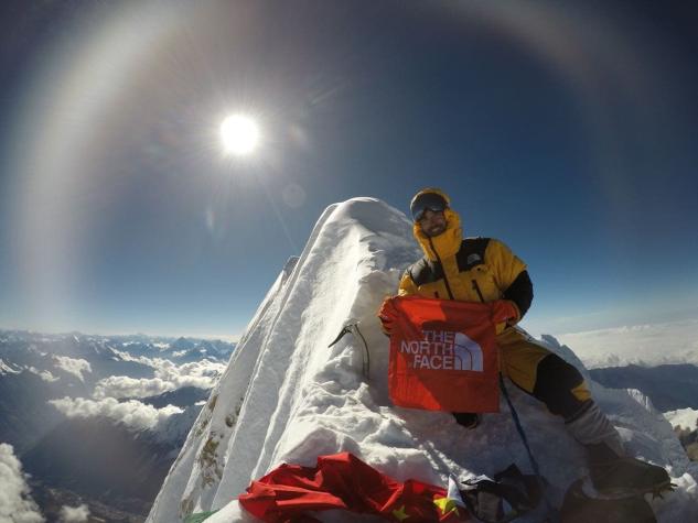 Juan Pablo Mohr es el primer chileno en lograr la cumbre del Everest sin ayuda de oxígeno