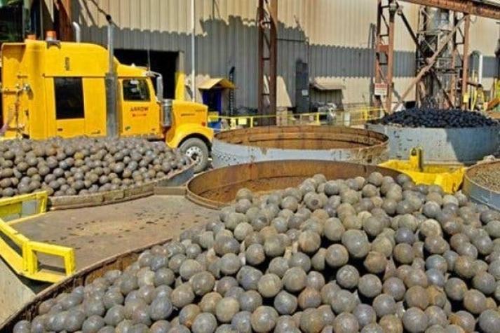 DF | Gobierno fija impuesto adicional de 5,6% a importaciones de bolas de molienda