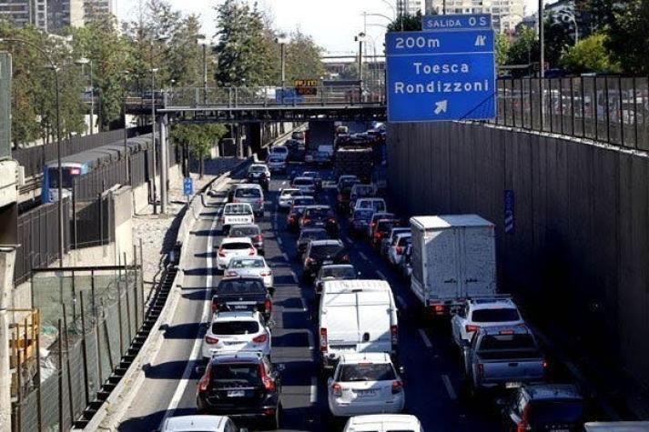 DF | Gobierno se compromete a reducir reajuste de peajes en autopistas