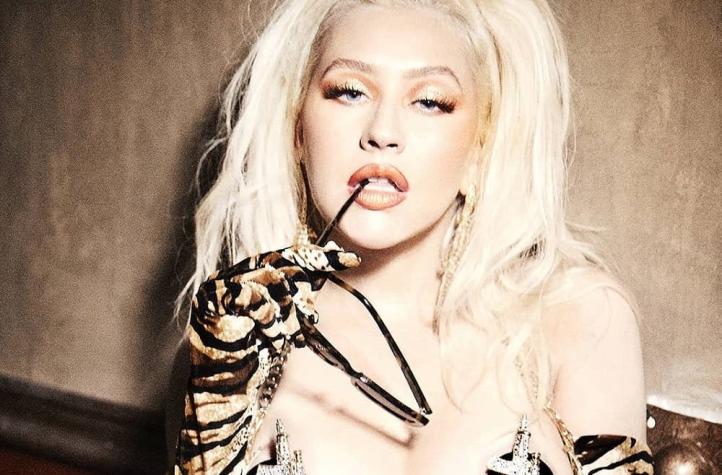 La sensual sesión de fotos que protagonizó Christina Aguilera para anunciar su show en Las Vegas