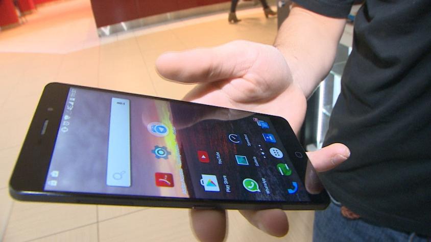 [VIDEO] Así es el smartphone de última tecnología que se vende en Corea del Norte