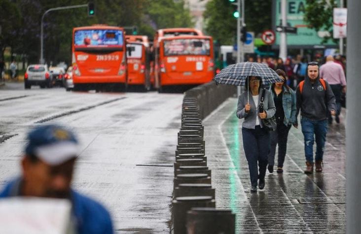 Pronóstico de lluvia: Declaran alerta temprana preventiva en la Región Metropolitana para el lunes