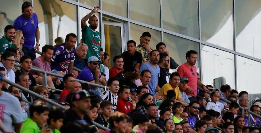 [VIDEO] Arturo Vidal no para: Visita al Rodelindo Román y entrena junto al plantel