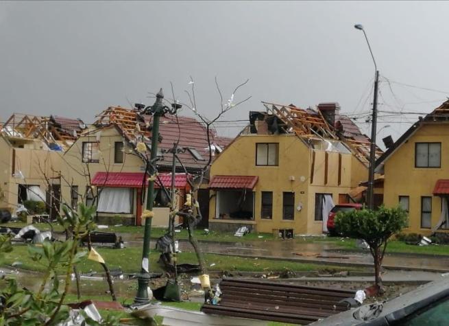 [VIDEO] ¿Qué es el efecto Fujiwhara y qué relación tiene con los tornados en el sur de Chile?